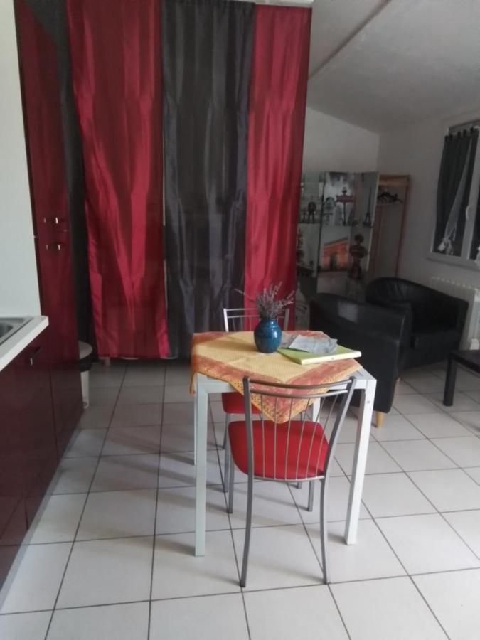 Tiny House Independante Climatisee Moules Exterior photo